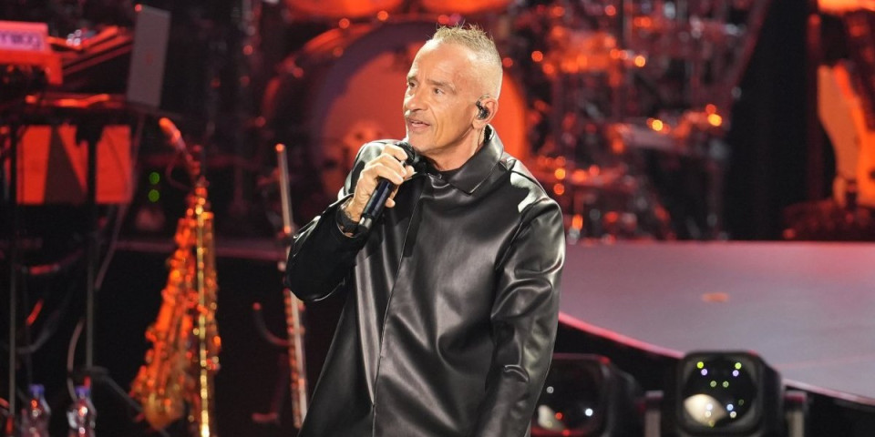 Eros Ramacoti održao koncert u punoj Beogradskoj areni (FOTO)