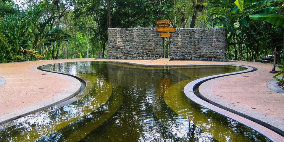 Misterija banatske "smeđe vode": Izvire sa 600 metara dubine u Srbiji i leči 5 bolesti