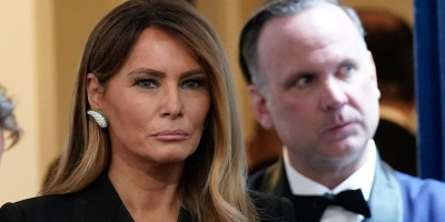 Misterija oko Melanije Tramp: Pojavila se na na balkonu, ali mnogi tvrde da to nije prava prva dama