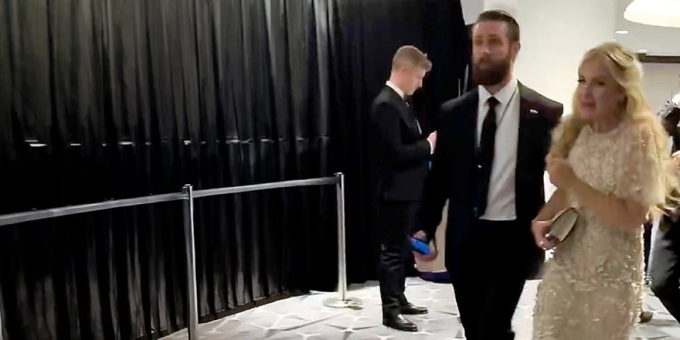 Udovica Čarlija Kirka dok je trajao haos u dvorani: Poslušajte šta je rekla nakon pucnjave na gala večeri (VIDEO)