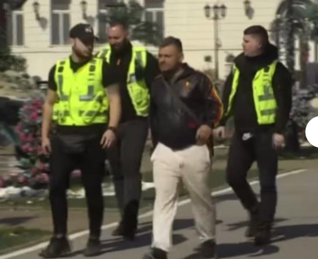 "Lupio mi je šamar i počeo je da me davi": Jezive scene u Eliti, Bora nasrnuo na Boginju