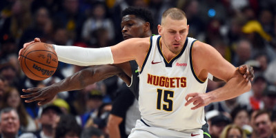 Potez Jokića zapalio Ameriku: Namagarčio igrača Minesote, pa se smeškao (VIDEO)