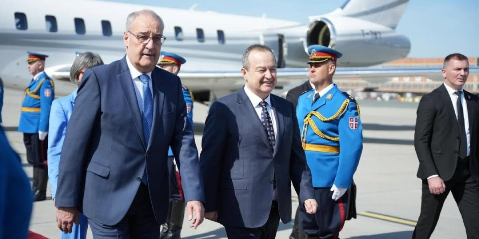 Istorijska poseta posle 18 godina! Ministar Dačić dočekao predsednika Švajcarske: Otvara se novo poglavlje saradnje (FOTO)