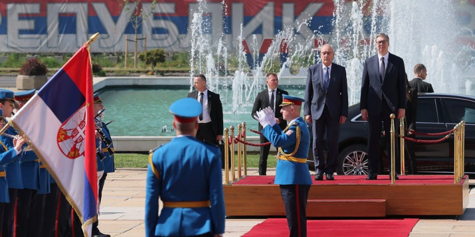 Vučić dočekao švajcarskog predsednika uz Gardu, himnu i crveni tepih: Usledio plenarni sastanak delegacija (FOTO/VIDEO)
