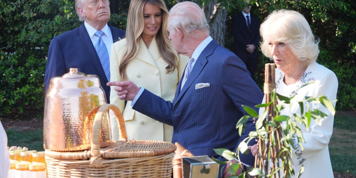 Kamila i Čarls sa Donaldom i Melanijom Tramp