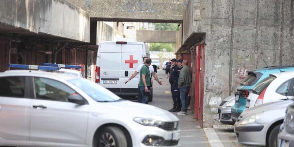 Jurio da pobegne, pa se zakucao u garažu! Ubica zadao smrtnonosni udarac muškarcu, pa pobegao žrtvinim vozilom (FOTO/VIDEO)