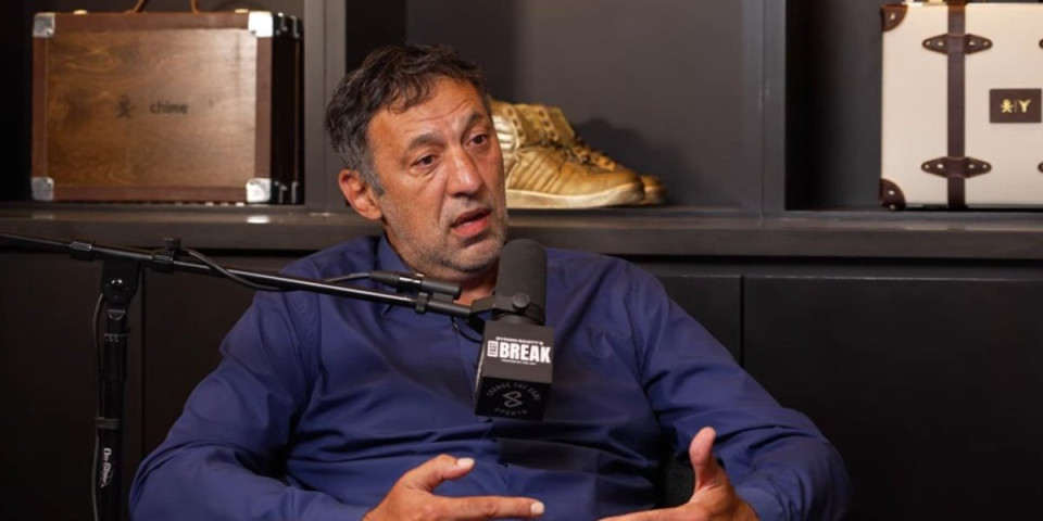 Ustati, pa reći - Divac! Izmislio sam flopovanje, to sam pokupio od fudbalera, rekao sam sebi: Ovo će upaliti