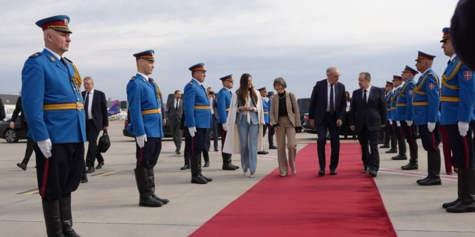 "Srbija ostaje posvećena jačanju partnerstva sa Švajcarskom!" Ministar Dačić ispratio Gi Parmelana (FOTO)