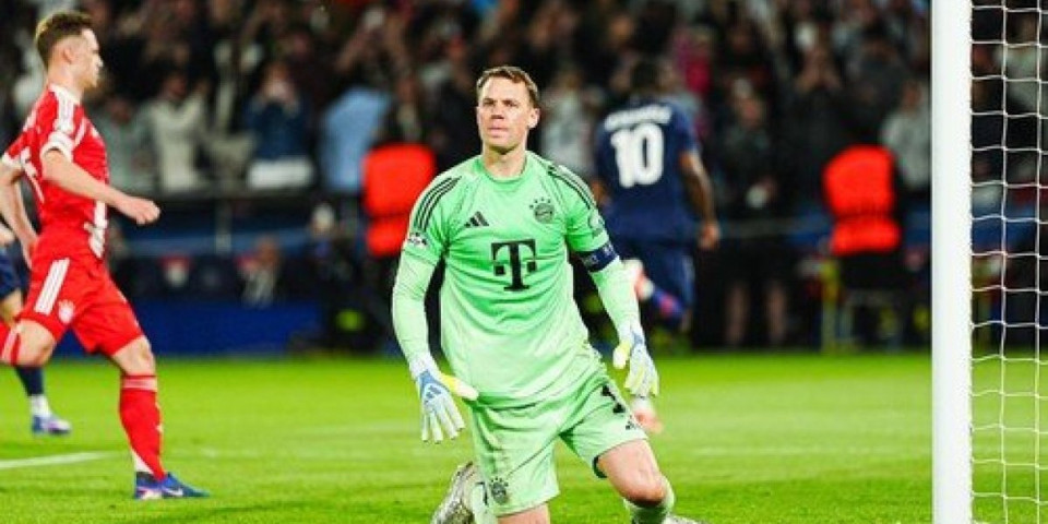 Dečak ponizio Nojera - Golman u neverici mahao rukama usred utakmice (VIDEO)