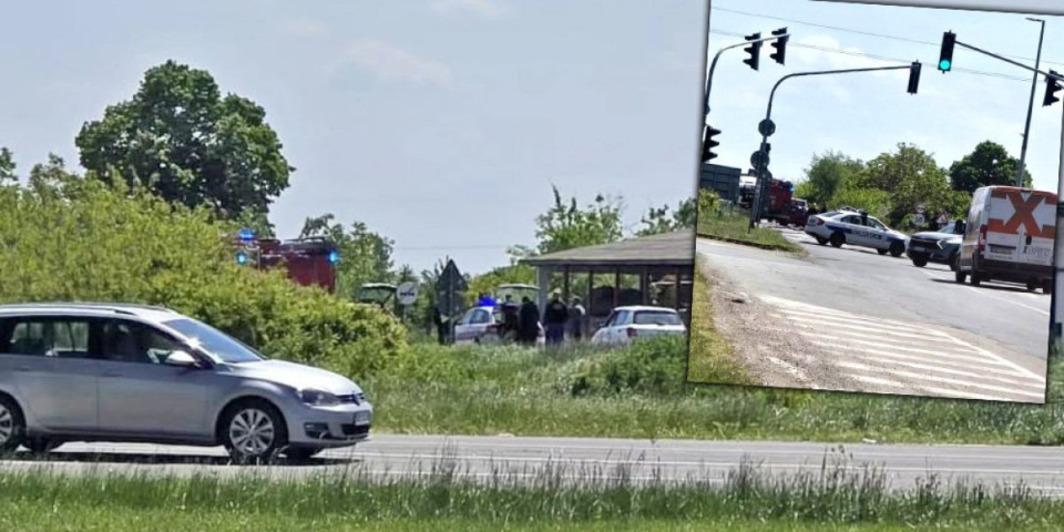Muškarac poginuo kod Odžaka, mladić teško povređen: Direktan sudar dva automobila, ovo je uzrok jezive nesreće? (FOTO)