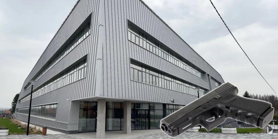 Oglasio se direktor škole u koju je učenik doneo pištolj: Panika u Sjenici - čeka se šta će biti sa sedmakom