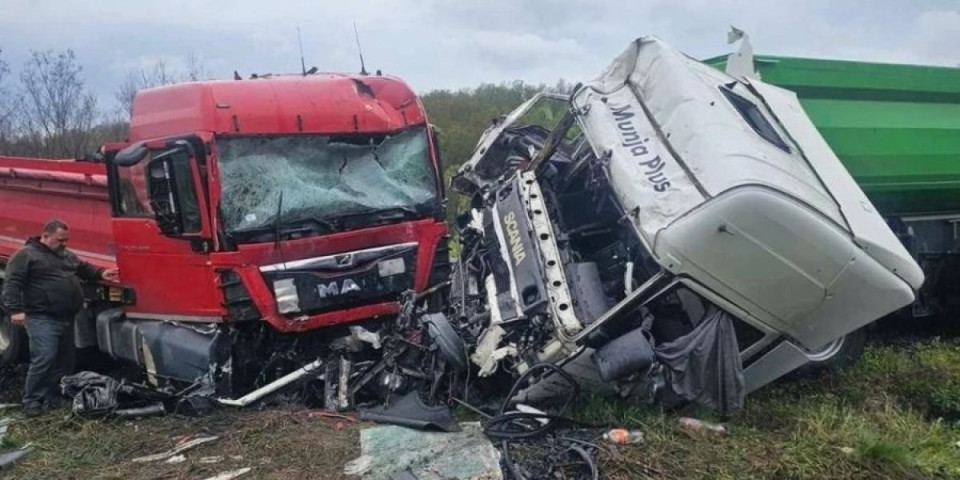 Težak udes kod Svrljiga: Vatrogasci spasavali suvozača iz smrskanog kamiona