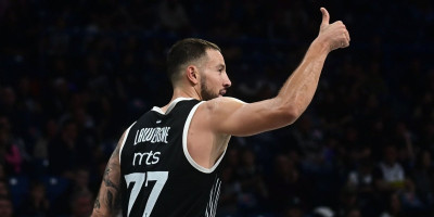 Ovo sam sanjao 13 godina! Emotivni Lovernj na srpskom jeziku posle povratničkog debija za Partizan (VIDEO)