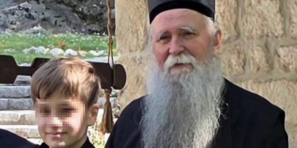 Sin protojereja poginuo na Cetinju: Novi detalji tragedije, na dečaka (12) pala konstrukcija gola - nije mu bilo spasa
