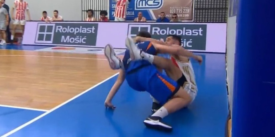 Ovo niste videli! Tuča iz drugog ugla: Čibej prvi zamahnuo, Kalinić uzvratio pesnicama (VIDEO)