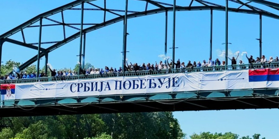 Srbija pobeđuje: Najlepša slika sa mosta na Tamišu