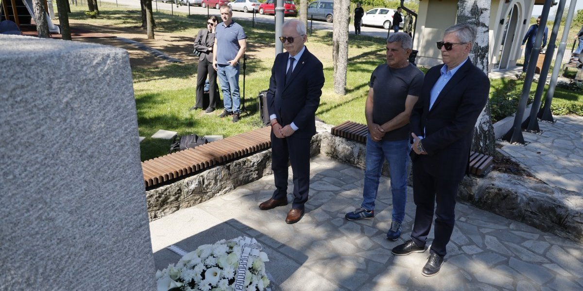 Pomen nastradalima u Malom Orašju