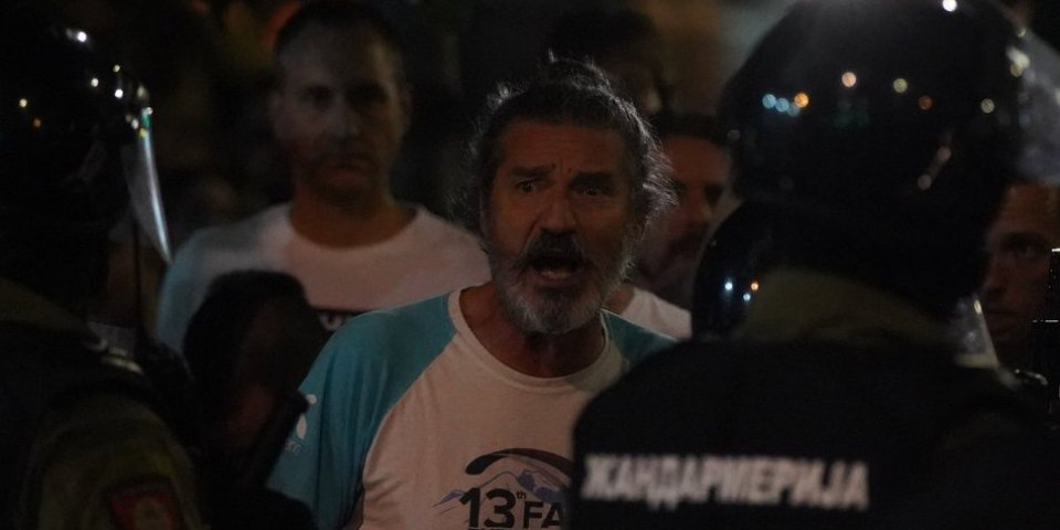 Čime to pretiš, Gagi Jovanoviću? Oglasio se blokaderski glumac, preko tajkunskog Danasa najavio šta će biti posle izbora