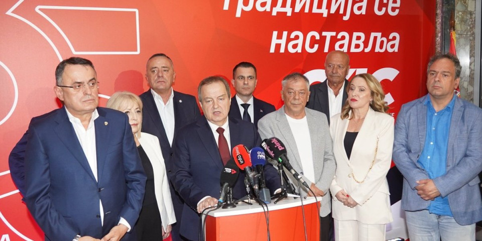 Tragom udarne izjave predsednika: Kakva je budućnost SPS?
