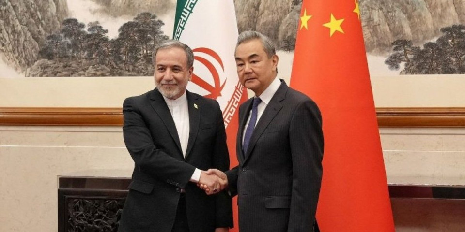 Krupan signal i to baš sada: Arakči otrčao u Peking, Kina stupa na iransku scenu?!