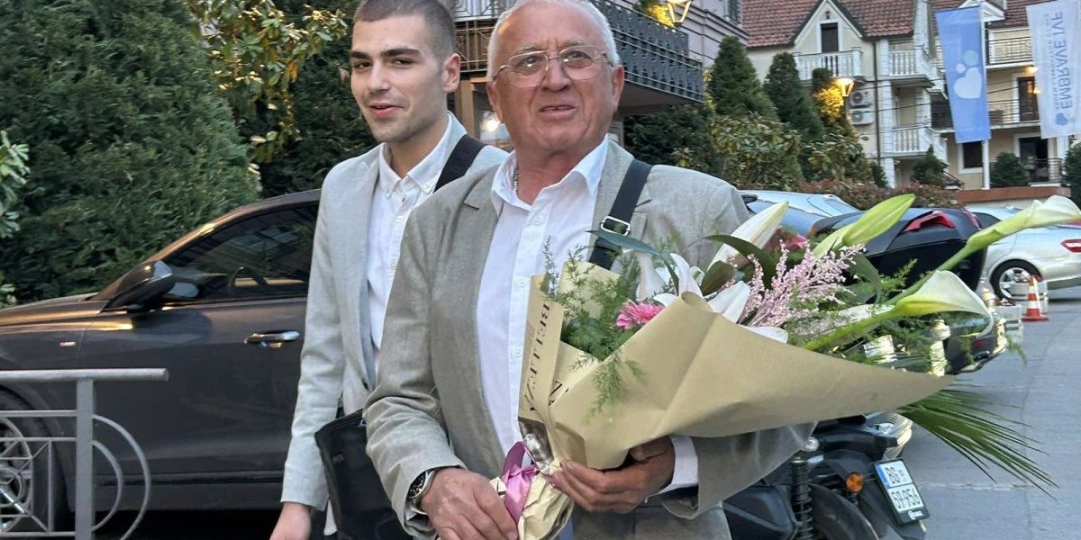 Era Ojdanić sa unukom Andrijom