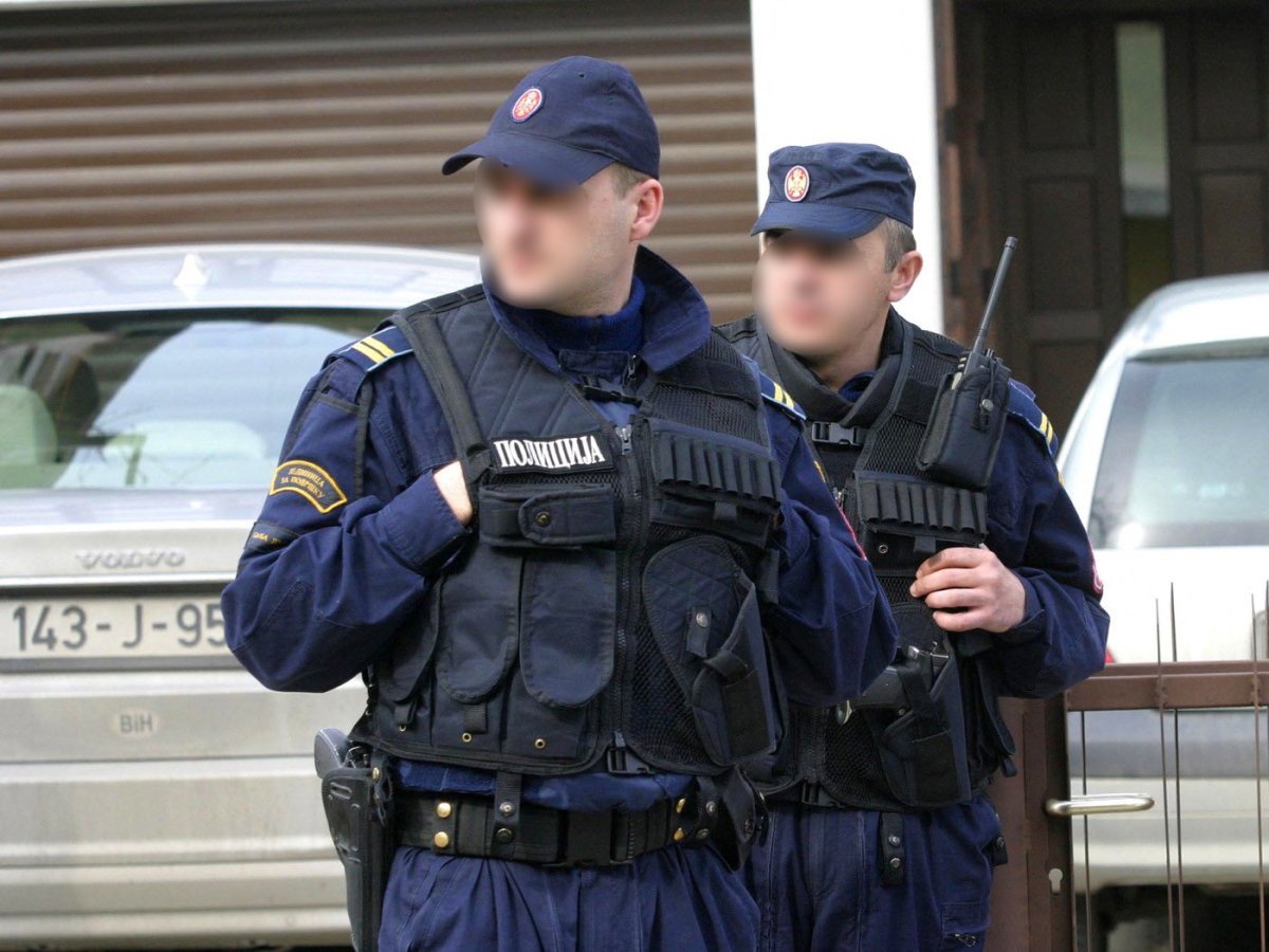 Uhapšen zbog pucnjave kod Doboja: Ima ranjenih - policija sprovela raciju
