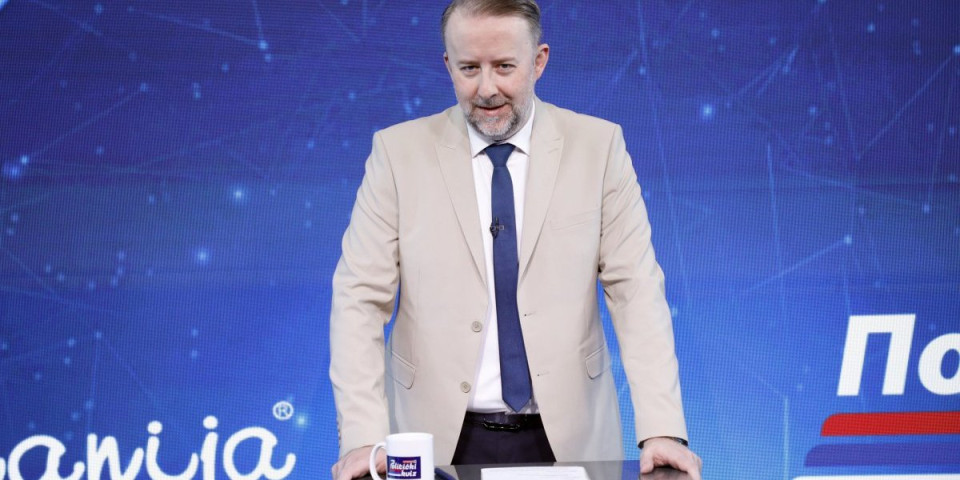 Vratili se na Informer TV: Gosti šokirali voditelja Dejana Vukelića