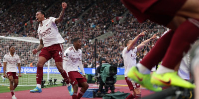 Infarkt završnica u Londonu! VAR odlučio šampionsku trku u Premijer ligi? (VIDEO)