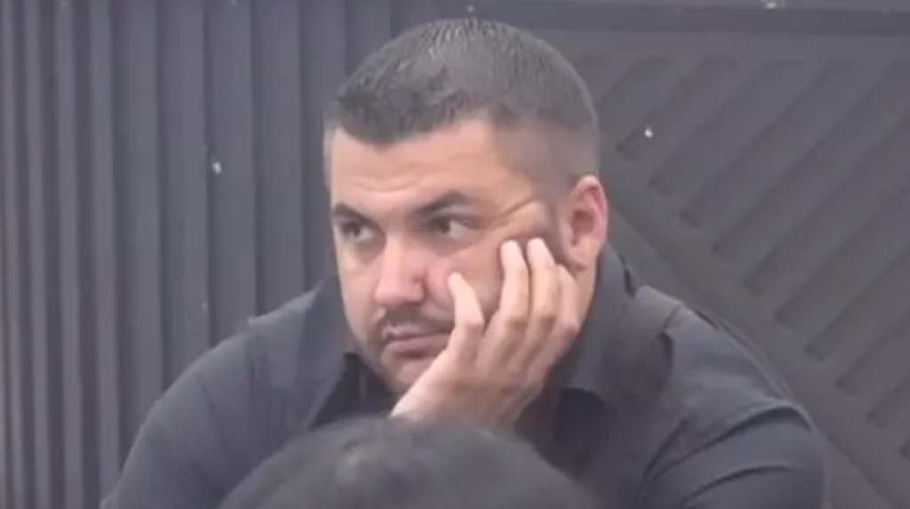 Da li je ovo realno? Evo koliki je honorar Asmina Durdžića u Eliti: Od cifre da ti se zavrti u glavi!