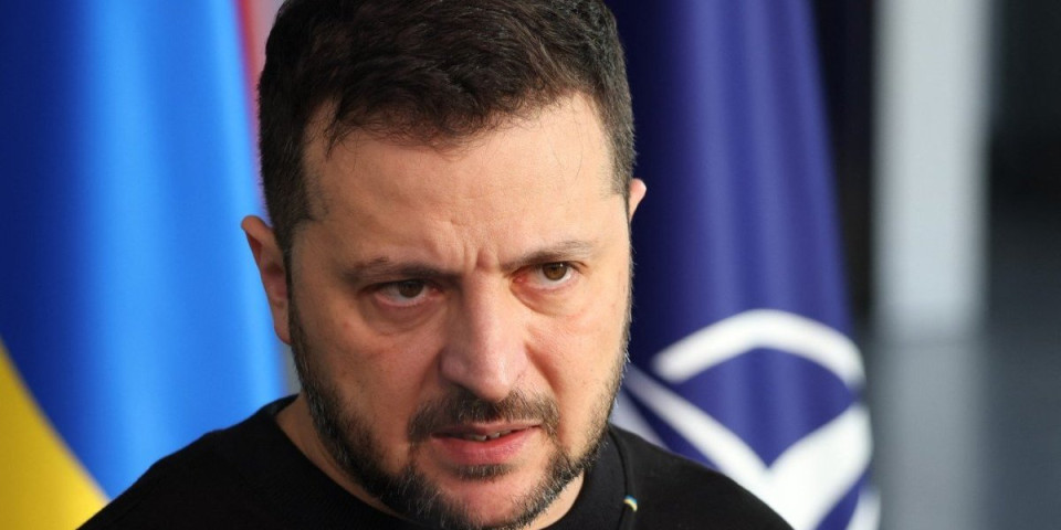 (VIDEO) Šok kod Takera Karlsona! Zelenski je uzimao ovu drogu? Snimak zapalio svet, mreže gore zbog frapantnog otkrića