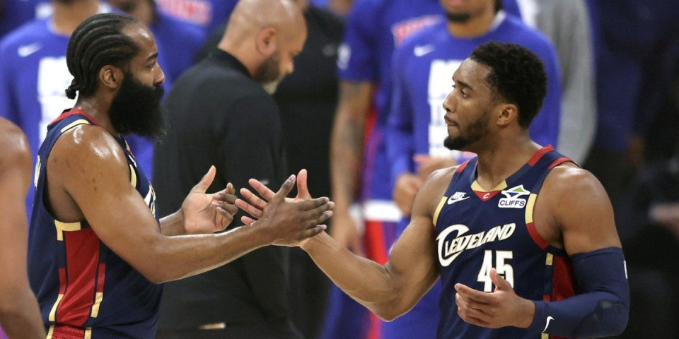 Au, kakva monstruozna partija košarkaša Klivlenda: Mičel ubacio 39 poena za poluvreme i ušao u istoriju NBA