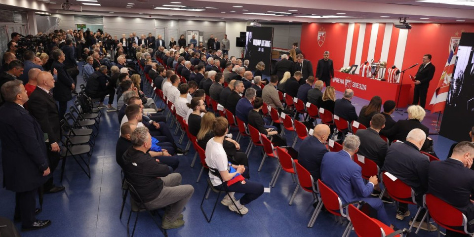 Sportski velikani se opraštaju od Cveleta - Evo ko je sve prisutan na komemoraciji (FOTO GALERIJA)