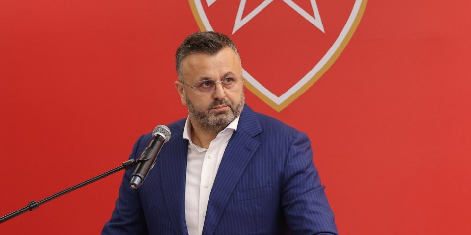 "Ovo je najmanje što možemo da uradimo": Velika odluka Zvezde u znak sećanja na legendarnog Cveleta (VIDEO)