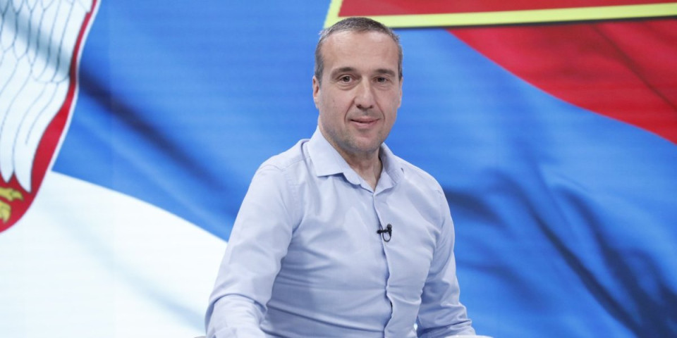 Mladen Mijatović prikazao crni bilans tragedije kod Surčina: Dvojica muškaraca nastradala u porodičnoj kući (FOTO)