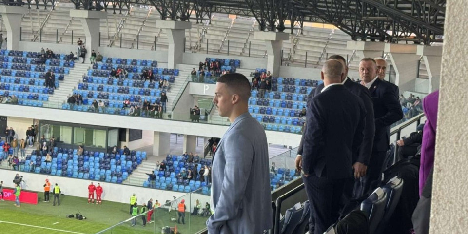 Stigao i Baka Prase: Srpski jutjuber iz lože bodri Vojvodinu u finalu! (VIDEO)
