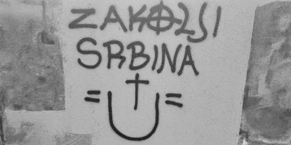 (FOTO) Skandalozni i ustaški simboli preplavili Solin! Pozivaju na ubistvo Srba, građani traže hitno uklanjanje: Oglasio se i gradonačelnik