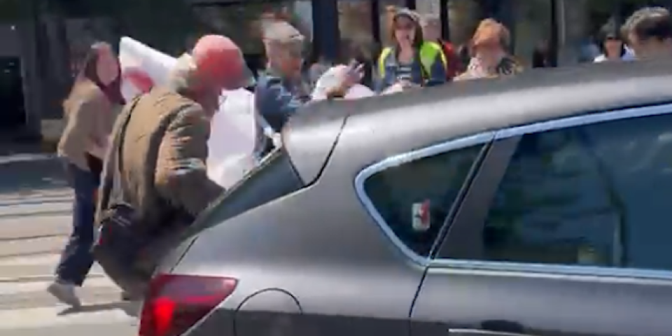 Saznajemo: Evo u kakvom je stanju čovek koji je oboren kod Pravnog fakulteta (VIDEO)