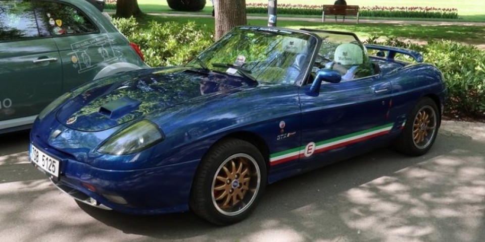 Italijanska ikona na domaćim oglasima: Fiat Barchetta koja prkosi godinama – da li je ovo najbolji letnji "ulov"?