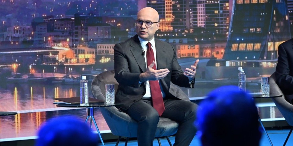 Vučević na Biznis samitu: "Srbiju vidim da sedi i dalje na našoj, srpskoj stolici!"