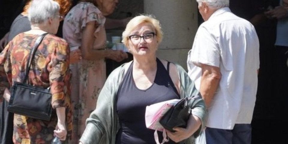 Milica Dugalić skroz ćelava nakon hemioterapije: Pokazala celoj Srbiji kako izgleda borba za život (FOTO)