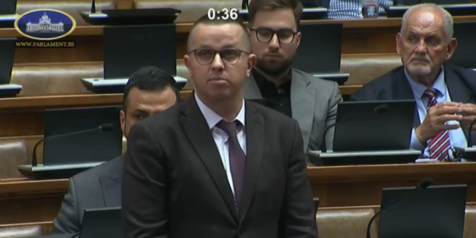Bajić razvalio blokadere: Imate glumca za svaku ulogu i kostim za svaku sezonu! (VIDEO)