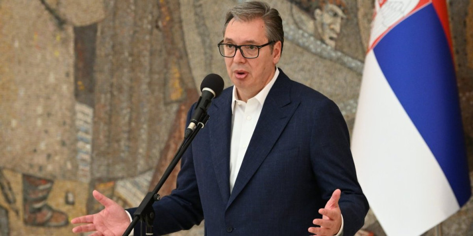Udarno! Vučić odgovorio na upozorenja: Niti sam se uplašio, niti me fasciniraju pretnje (FOTO)