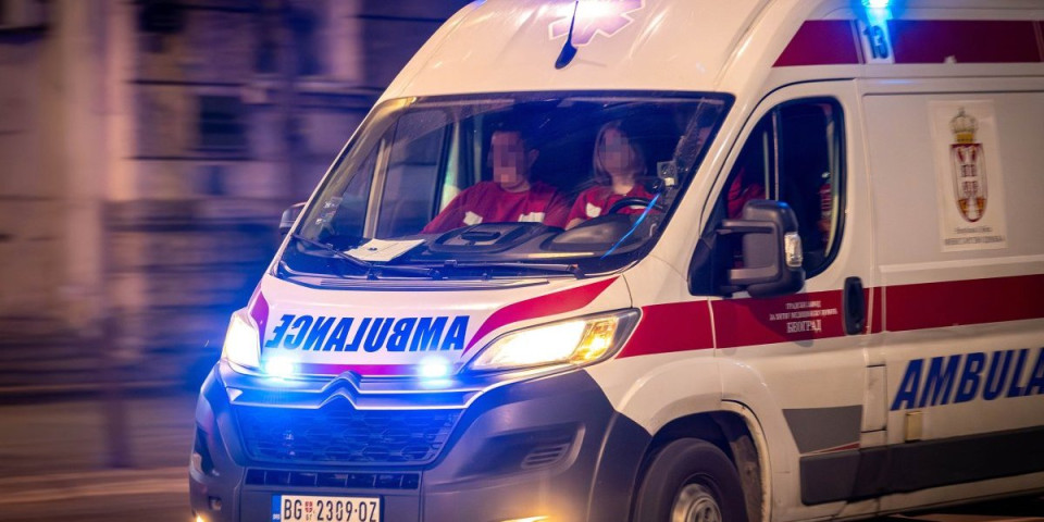 Krvava noć u Beogradu: Izbodeni mladići kod Beton hale