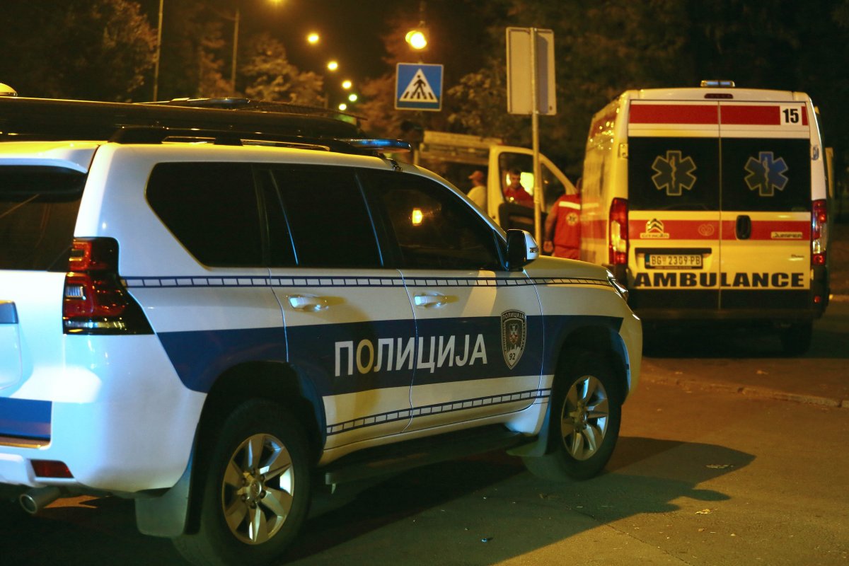 Kolegu izbo nožem u grudi, sa teškim povredama prevezen u Urgentni centar: Detalji krvavog sukoba vozača u Sremčici