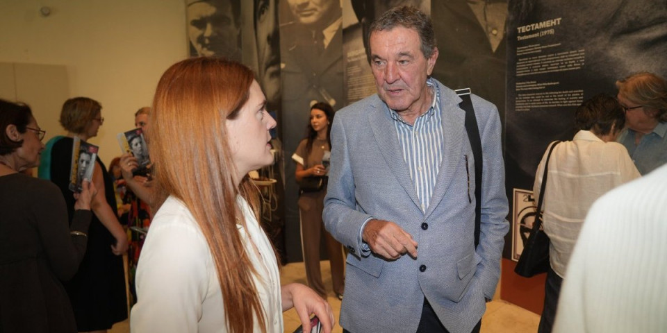 Miki Krstović ponovo snima: Evo kako poznati glumac danas izgleda (FOTO)