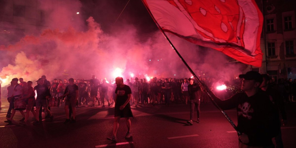 Podrhtavao je Beograd: Gorele su baklje, orila se pesma - Žurka na Kalemegdanu: Katai Magiko, Ivanić Mirko...