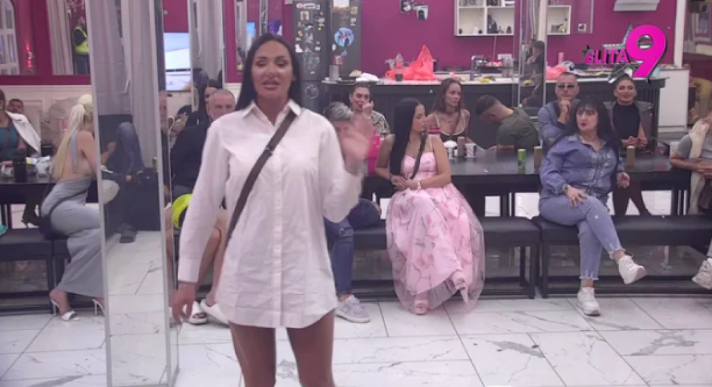 Sofija nije jedina! I ova učesnica Elite radila u striptiz klubu u Tetovu: "Glumi moral, a..."