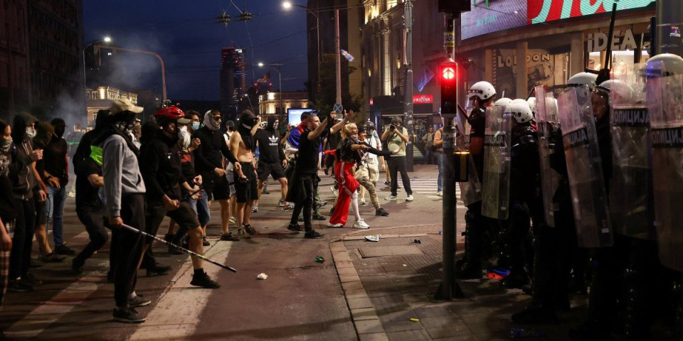 Čak i blokaderski mediji priznali: "Studenti su uništili centralnu beogradsku ulicu" (VIDEO)