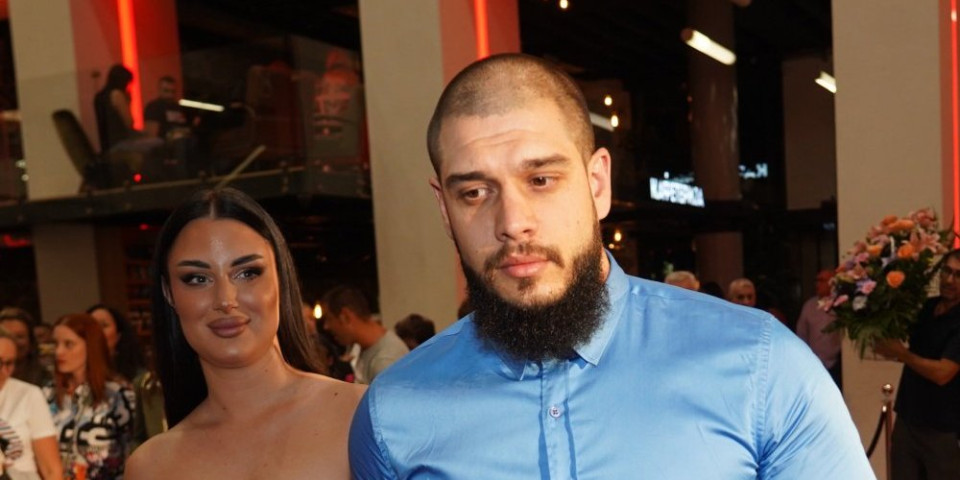 Dejan Dragojević i Jovana čekaju dete, a ovako su se upoznali: "Bilo je čudno..."