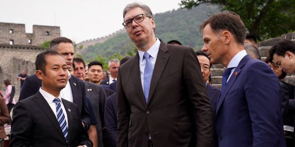 Mogu li svojim zaluđenicima da prodaju takvu laž?! Vučić raskrinkao blokadersku propagandu